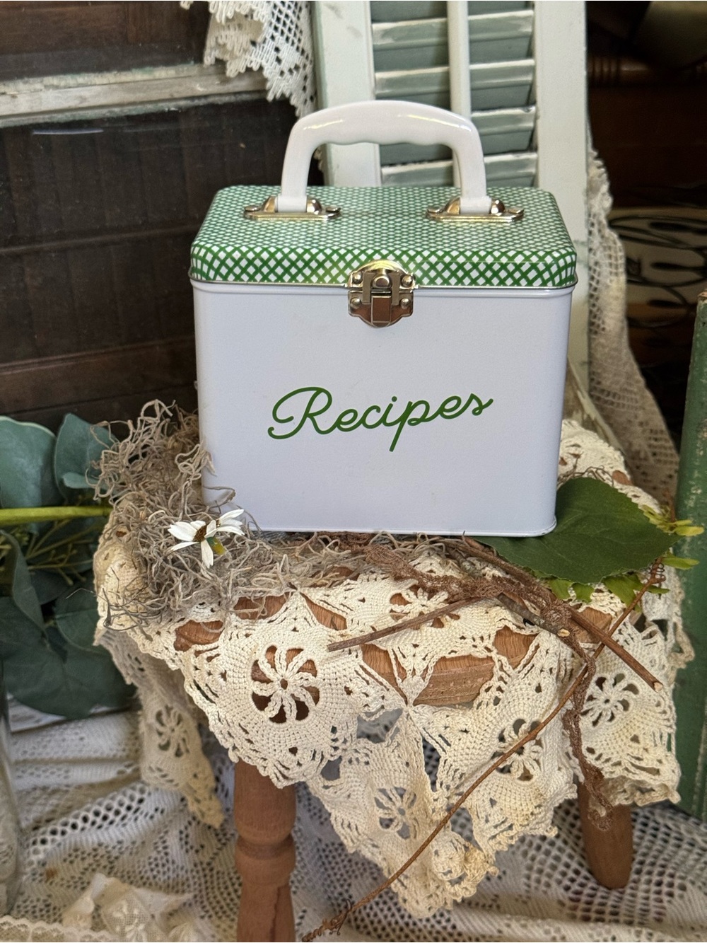 Vintage White & Green Recipe Storage Box by Vintage